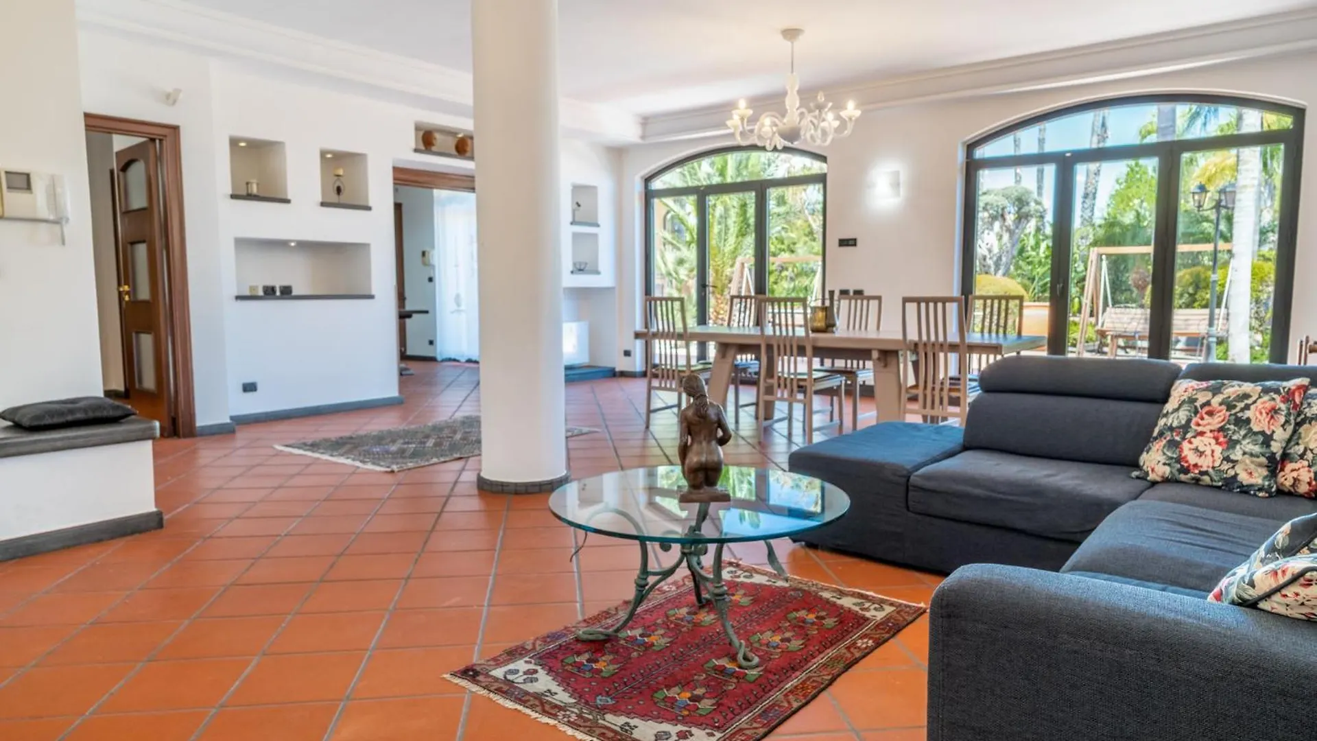 Villa Gialla Aci Catena Italy